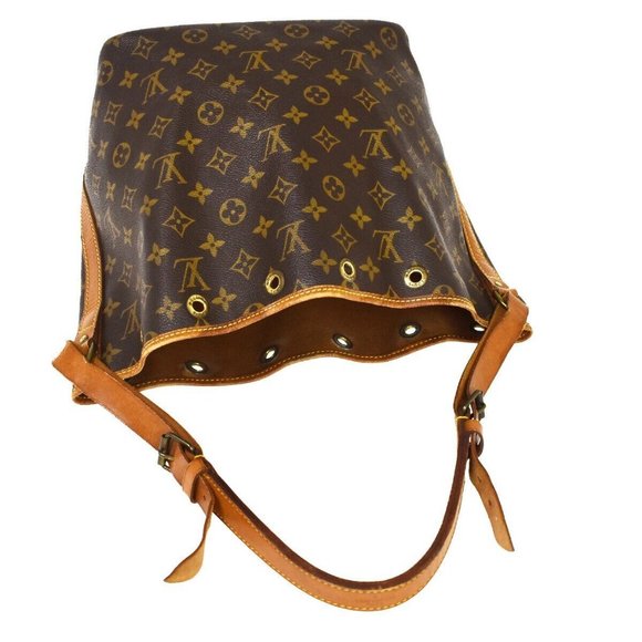 LOUIS VUITTON Petit Noe Drawstring Shoulder Bag Monogram Leather - Picture 2 of 14